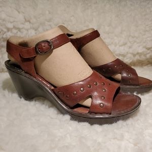 BORN Women's Brown Leather Wedge Sandals Size 9